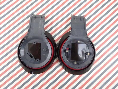 Set genuine beats - set,